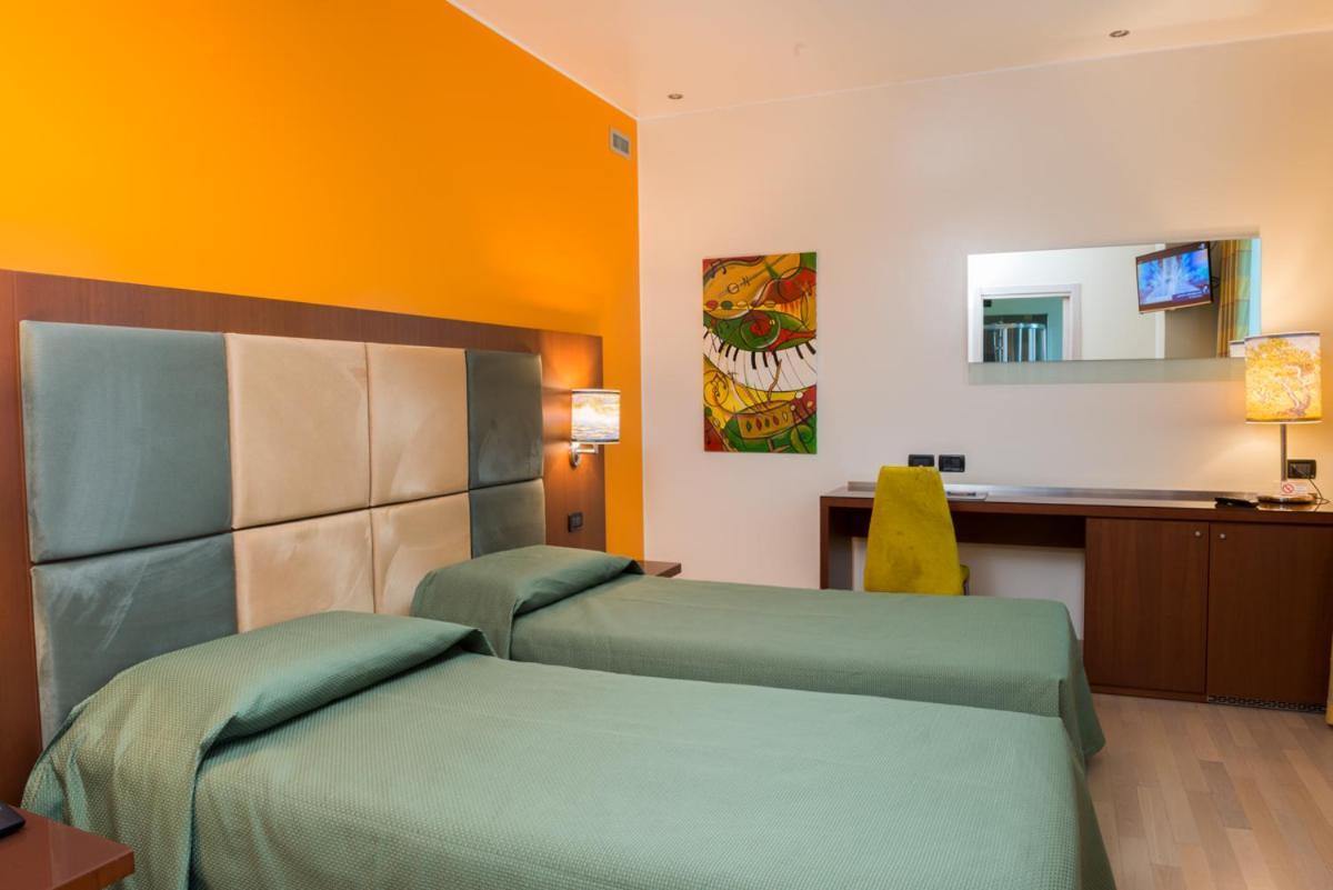 Hotel Kristal 3 Stelle Superior Zanè Dış mekan fotoğraf